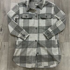 Gray and White Plaid Shaket